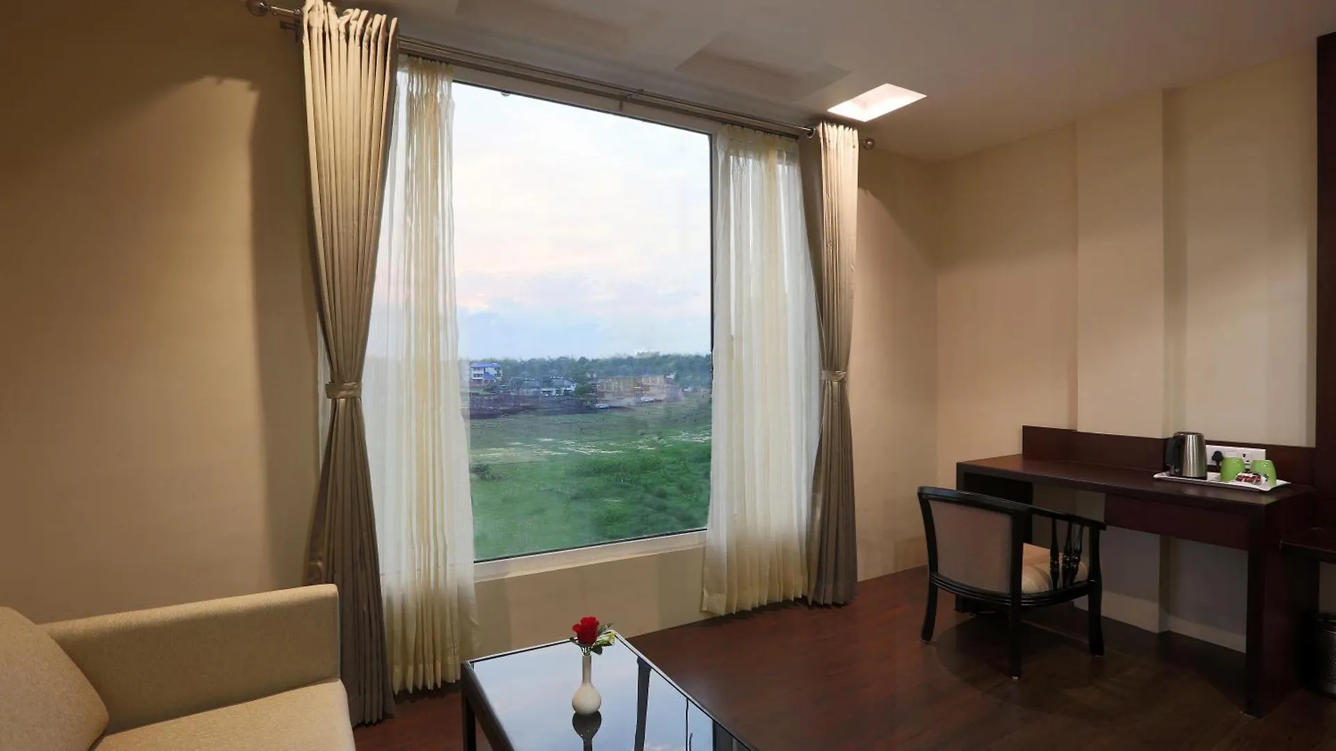 Hotel Silky Igi Airport Delhi Нью-Дели