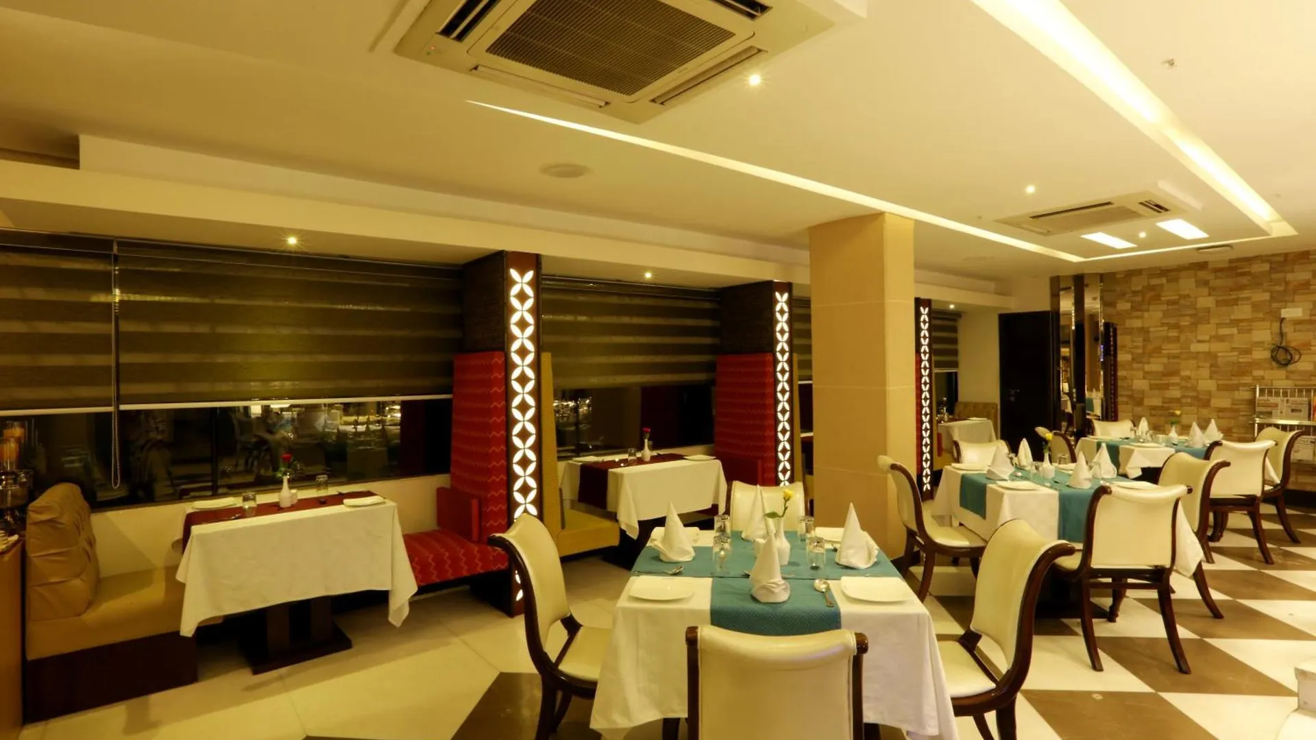 Hotel Silky Igi Airport Delhi Нью-Дели
