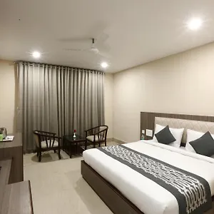 Luxury Delhi Airport Hotel