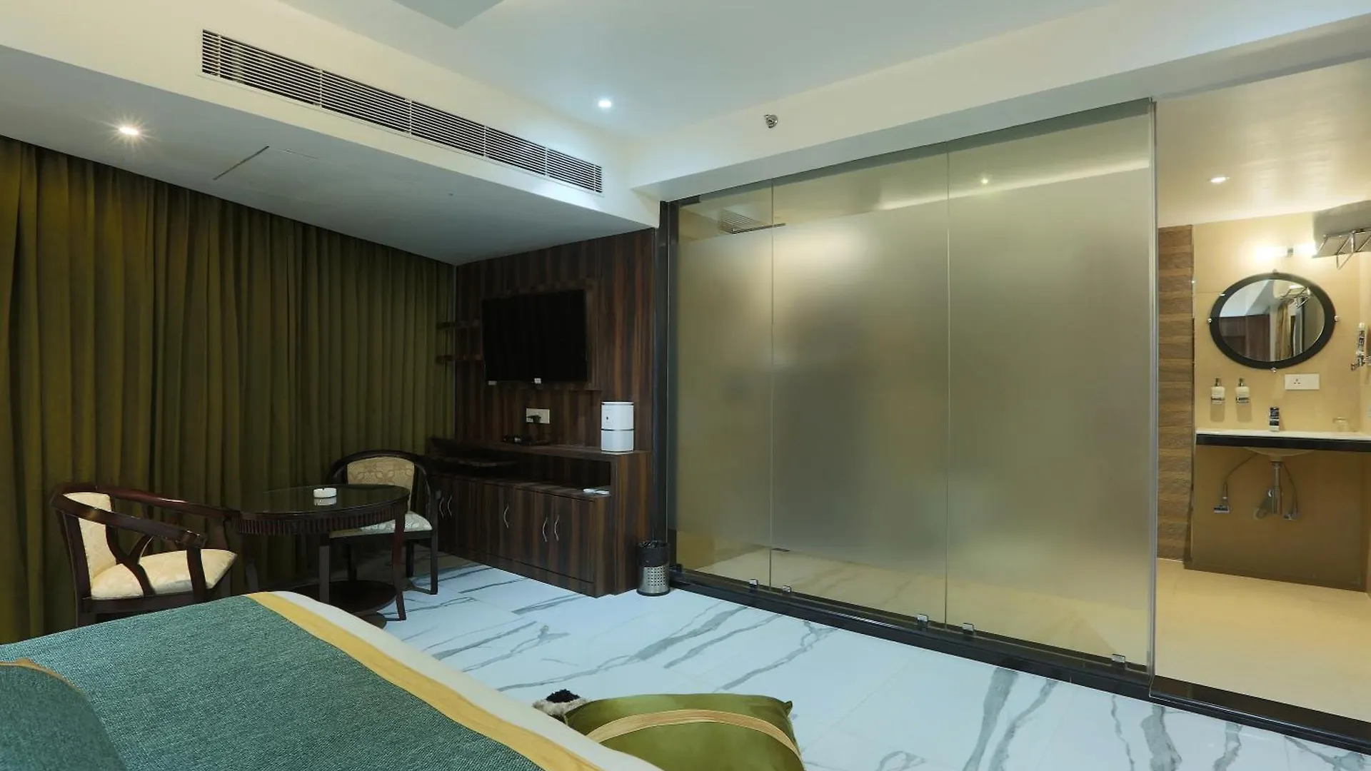 Hotel Silky Igi Airport Delhi New Delhi