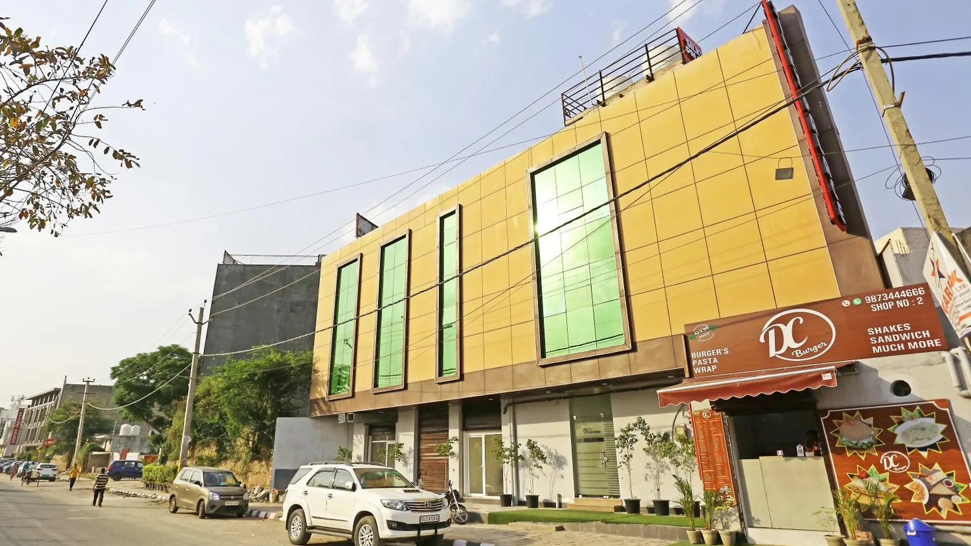 Hotel Silky Igi Airport Delhi New Delhi 4*,  India